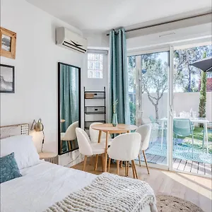 Cocoon In Apartment