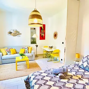Au Son Des Cigales Apartment