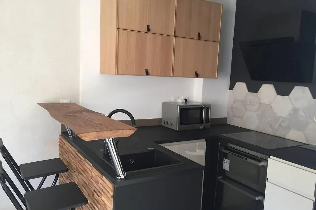 Apartment Cassis Grande Terrasse Emplacement Au Top A 1 Minute De La Plage A Pieds France