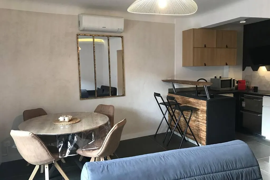 Apartment Cassis Grande Terrasse Emplacement Au Top A 1 Minute De La Plage A Pieds France