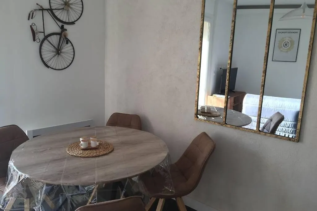 Apartment Cassis Grande Terrasse Emplacement Au Top A 1 Minute De La Plage A Pieds