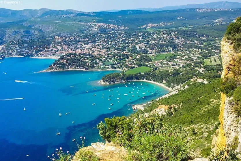 Cassis Grande Terrasse Emplacement Au Top A 1 Minute De La Plage A Pieds Apartment